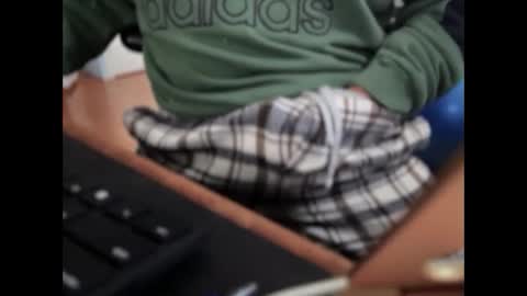 catmandoo21001 online show from 01.17.25