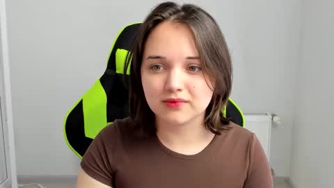 Snapshot of catrine_cute chatting on 03.27.26 Catrine online show from 03.27.26