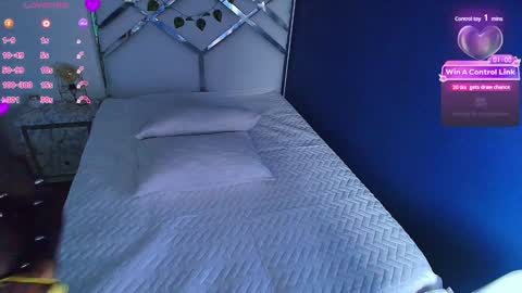 Snapshot of cattaleeyaa chatting on 01.14.25 CATALEYA online show from 01.14.25