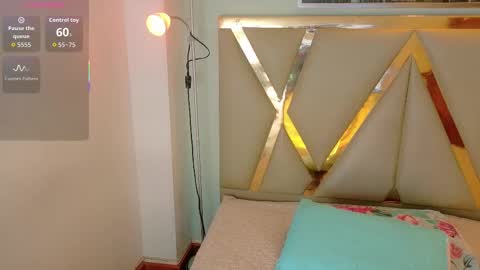 Snapshot of cattaleeyaa chatting on 10.16.25 CATALEYA online show from 10.16.25