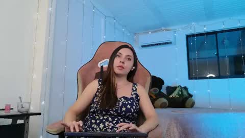 Snapshot of cattleya069 chatting on 04.27.26 Cattleya you can tell me Leya too. online show from 04.27.26
