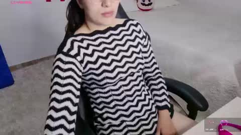 Snapshot of cattleyaangel chatting on 06.20.26 Cattleya online show from 06.20.26