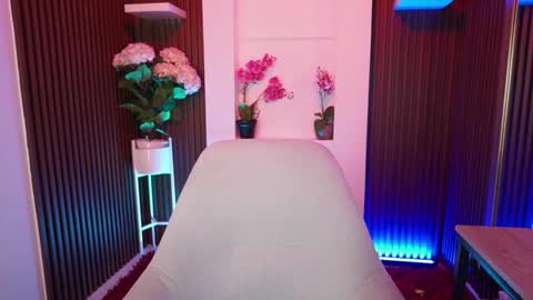 cattleyascaly online show from 09.24.25