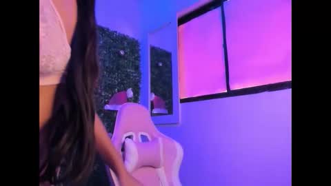 caylin_dolls_ online show from 11.29.25