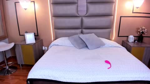 caylincollins online show from 02.07.25