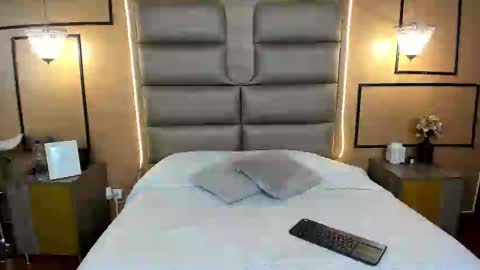 caylincollins online show from 02.08.25