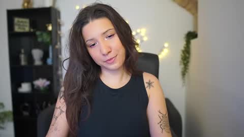 Caylinn18 online show from 02.06.26