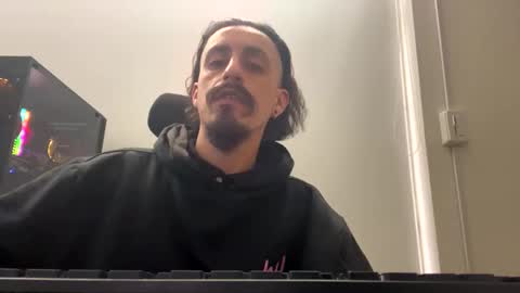 Snapshot of cayu_frensh94 chatting on 12.12.24 cayu_frensh94 online show from 12.12.24