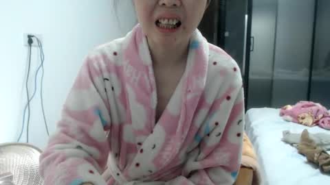 Snapshot of cbz112233 chatting on 01.19.25 ANNYANNY online show from 01.19.25