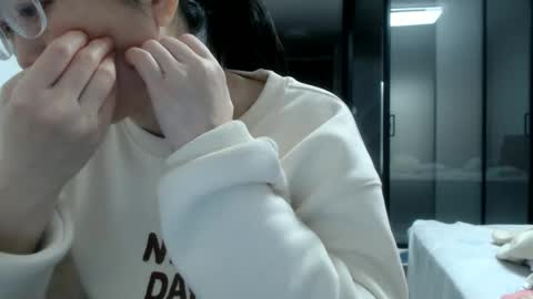 Snapshot of cbz112233 chatting on 02.26.25 ANNYANNY online show from 02.26.25