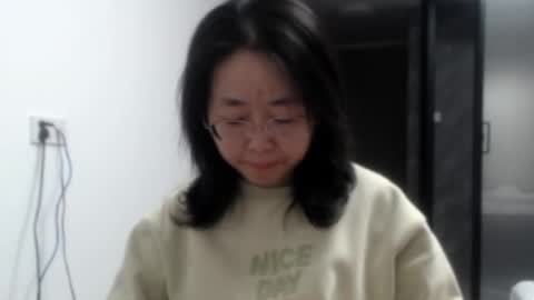 Snapshot of cbz112233 chatting on 03.01.25 ANNYANNY online show from 03.01.25