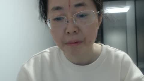 Snapshot of cbz112233 chatting on 03.10.25 ANNYANNY online show from 03.10.25