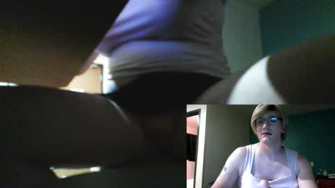 Snapshot of cdirish chatting on 11.15.25 cdirish online show from 11.15.25