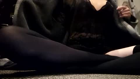 Cdleigh1984 online show from 10.18.25