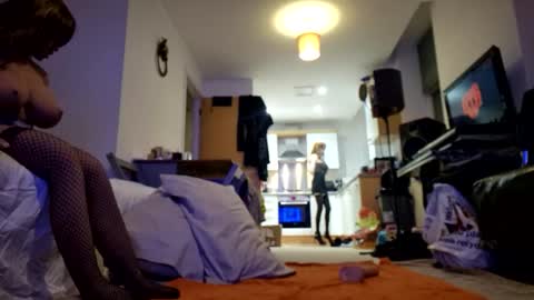 Cdleigh1984 online show from 04.18.26