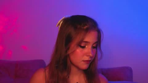 Lina  online show from 10.05.25