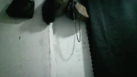 Snapshot of celena438935 chatting on 11.25.25 celena438935 online show from 11.25.25