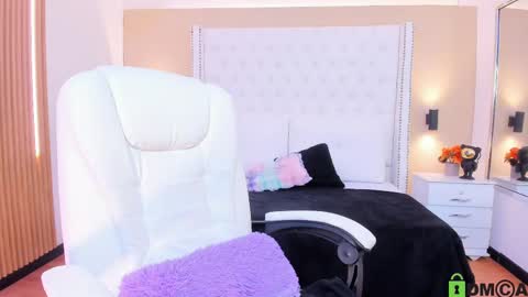 Snapshot of celeste_wayne chatting on 11.06.25 Celeste Wayne online show from 11.06.25