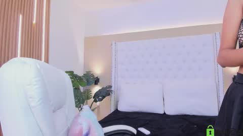 Snapshot of celeste_wayne chatting on 11.30.25 Celeste Wayne online show from 11.30.25