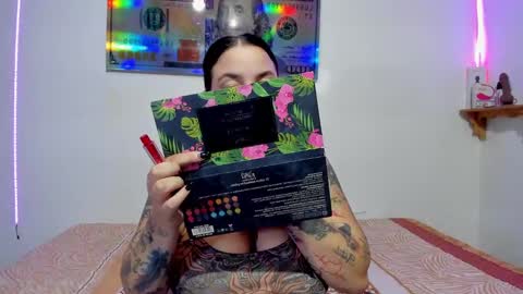 Snapshot of celeste_y_pipe chatting on 01.11.25 Celeste Y Pipe online show from 01.11.25