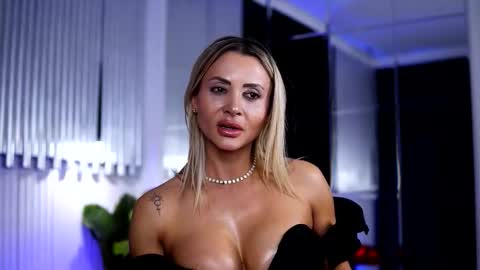 Mona online show from 02.18.26