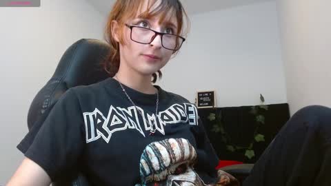 celesteayase online show from 02.04.25