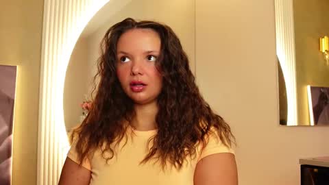 Snapshot of celestebailey chatting on 09.10.25 CelesteBailey online show from 09.10.25