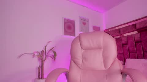 Snapshot of celestecute_ chatting on 02.10.25 Celeste INSTAGRAM Celestecute 01 online show from 02.10.25