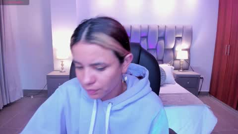 Snapshot of celestee_rain chatting on 09.14.25 celestee_rain online show from 09.14.25