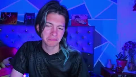 I am Valentinn online show from 11.22.25