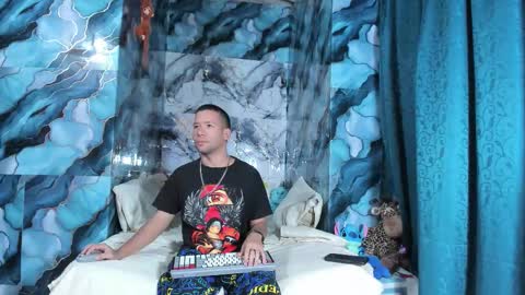 celesteyorucso1 online show from 10.21.25