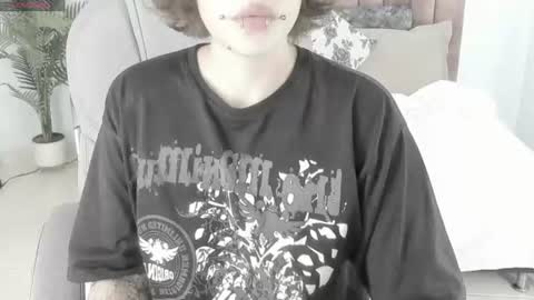 Snapshot of celestica_rose chatting on 07.30.26 Celestica online show from 07.30.26