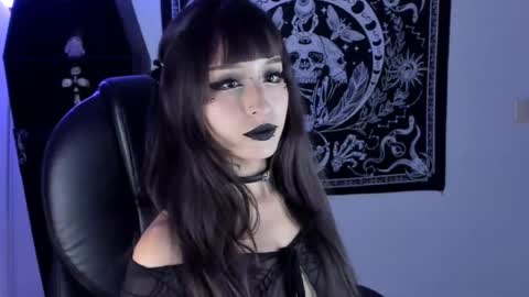   online show from 09.20.25