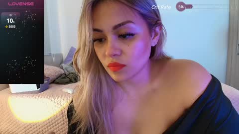 Snapshot of celiahenn chatting on 01.28.25 Celia online show from 01.28.25