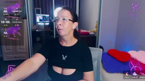 Snapshot of celine_faer1 chatting on 06.28.26 Celine online show from 06.28.26