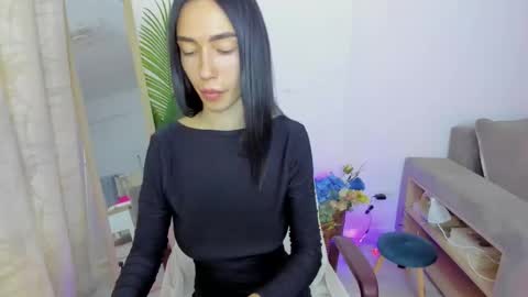 Snapshot of celine_roxelle chatting on 09.12.25 Celine Roxelle online show from 09.12.25