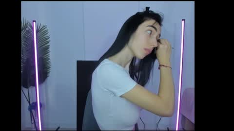 Snapshot of celine_roxelle chatting on 11.04.25 Celine Roxelle online show from 11.04.25