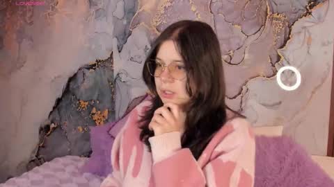 Hello guys my name is Sofi and Lizzie and  Vanessa online show from 02.20.26