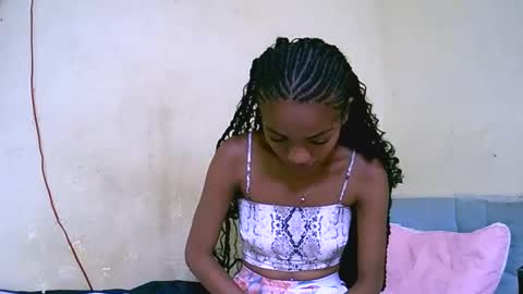 Snapshot of cerminah chatting on 10.12.25 cerminah online show from 10.12.25