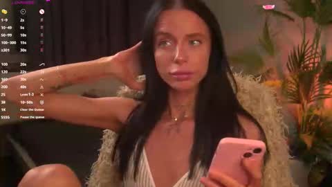 Snapshot of ceserisu chatting on 11.23.25 Casey online show from 11.23.25