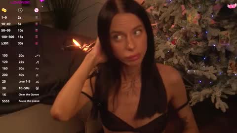 Snapshot of ceserisu chatting on 11.26.25 Casey online show from 11.26.25