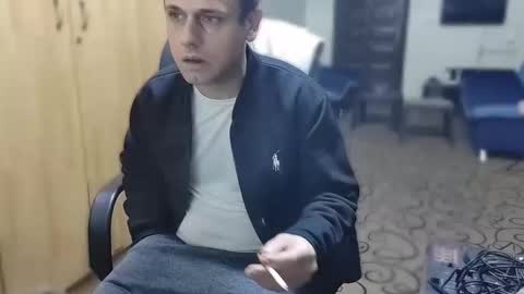 Snapshot of cezar46 chatting on 12.02.24 cezar online show from 12.02.24