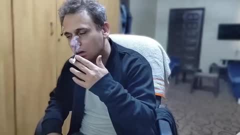 Snapshot of cezar46 chatting on 12.03.24 cezar online show from 12.03.24