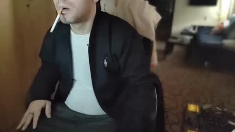 Snapshot of cezar46 chatting on 12.05.24 cezar online show from 12.05.24