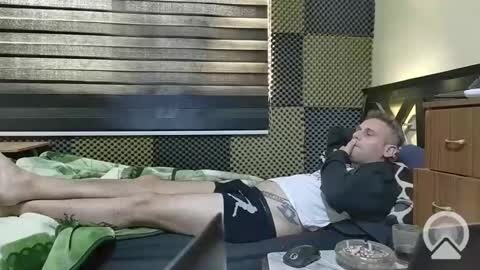 Snapshot of cezar46 chatting on 12.10.24 cezar online show from 12.10.24