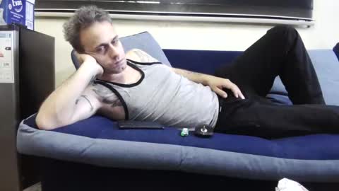 Snapshot of cezar46 chatting on 10.20.25 cezar online show from 10.20.25