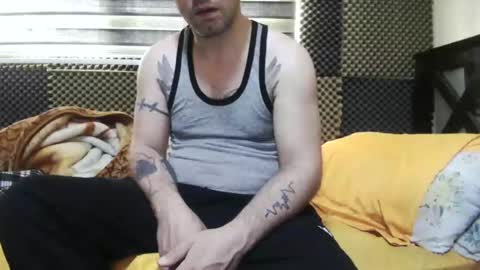 Snapshot of cezar46 chatting on 10.29.25 cezar online show from 10.29.25