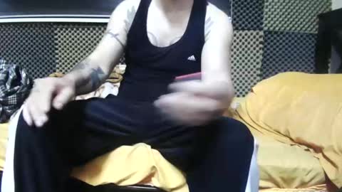 Snapshot of cezar46 chatting on 11.01.25 cezar online show from 11.01.25