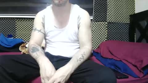 Snapshot of cezar46 chatting on 11.25.25 cezar online show from 11.25.25