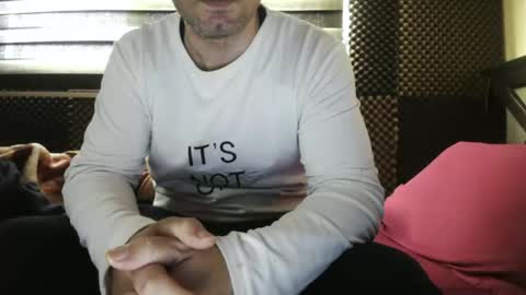 Snapshot of cezar46 chatting on 01.06.26 cezar online show from 01.06.26